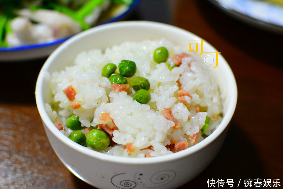 周末宅家，做了三道菜，另外三个是点心，老公说本末倒置