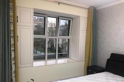 柜子|新家装修花了20万,阳台打通成小茶室,飘窗打满柜子,多出20㎡