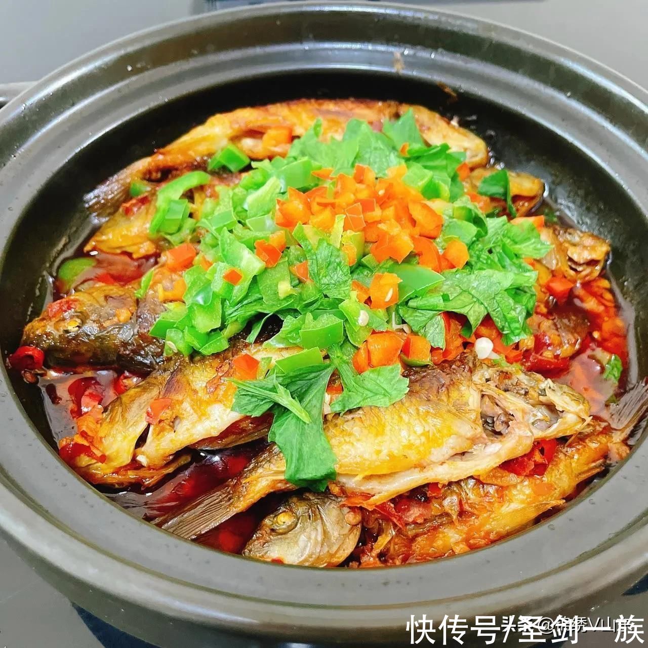 周末家宴菜单，12道菜不精致但合胃口，好吃又实惠，网友：求蹭吃