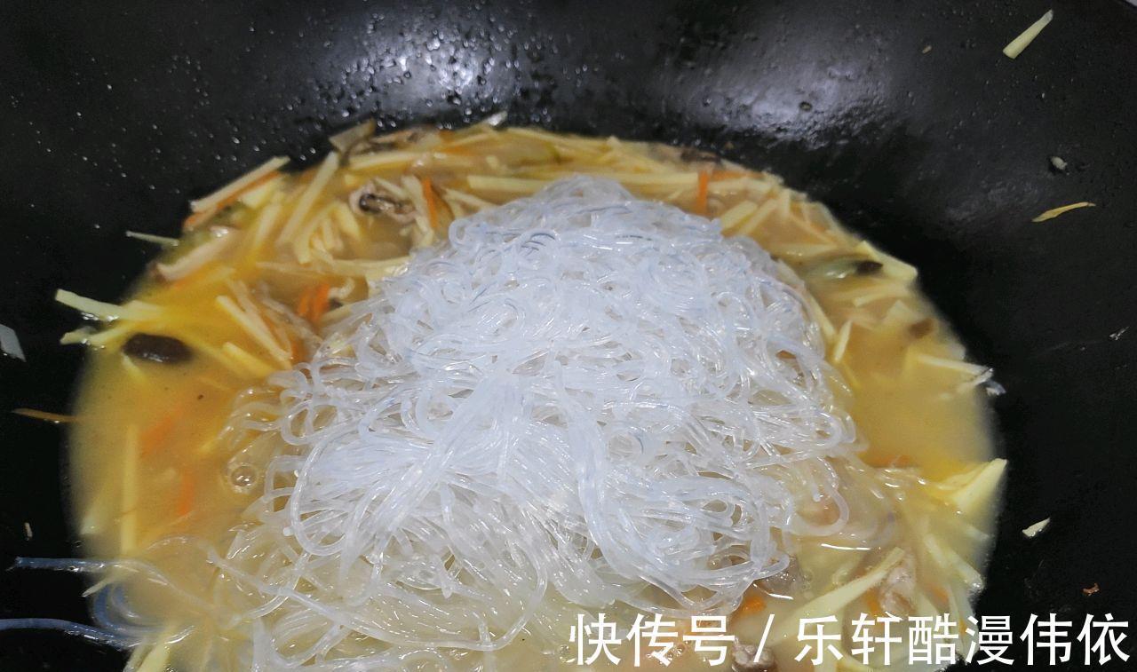 蘑菇|冬笋萝卜一起炒,味道鲜美,营养到位,助力减肥添动力