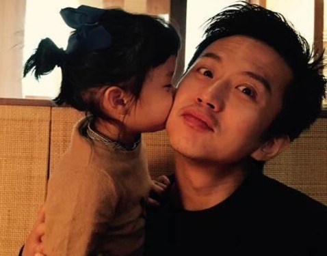 跑男|邓超晒和女儿聊天记录,引发网友共鸣,终于理解他为何退出跑男了