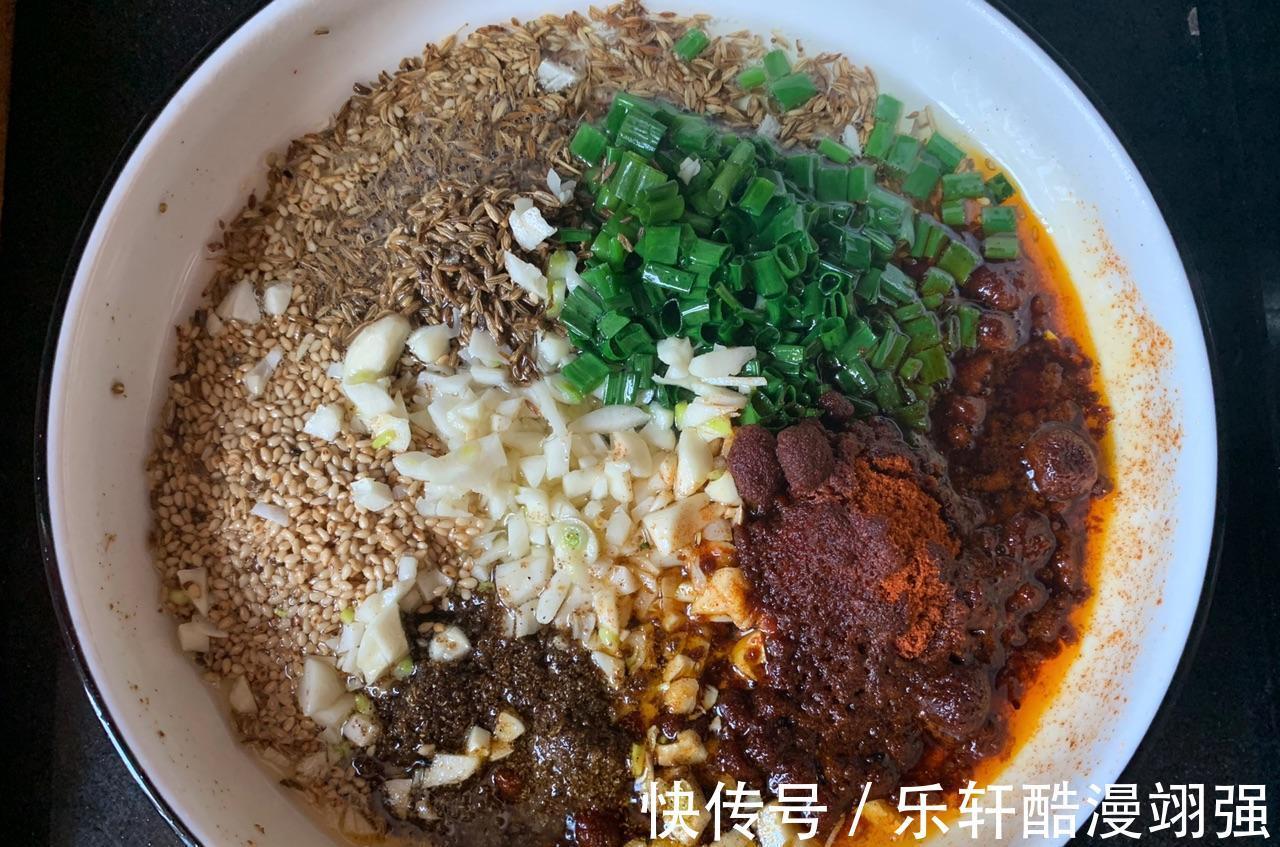 調味料|豆腐皮這樣做，香辣可口又下飯，不到2塊錢做了一大盤，真值