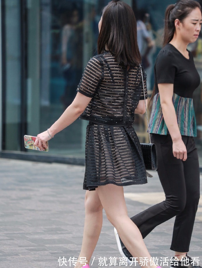 袖珍 这么“小巧袖珍”的高跟鞋,穿起来凉快不说,关键是还很“少女”