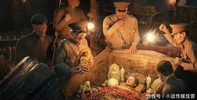 打野鸡|盗墓贼进村“盗墓”,挖出一把7斤黄金剑,“地下交易”时被抓获