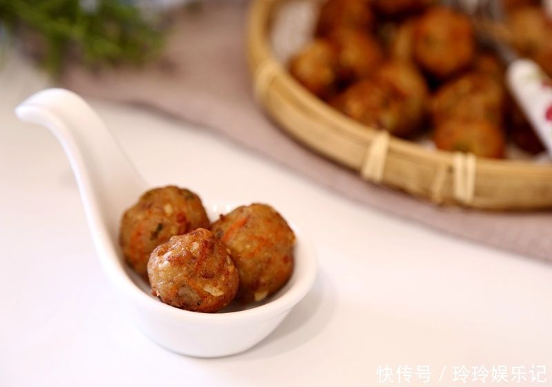 传统|白萝卜又出新做法,打破传统,私房秘制,加1物,香3倍!可炸可蒸