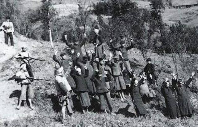 湘西|他是湘西土匪老大，家族24代为匪，靠着祖传秘籍横行霸道50年不倒