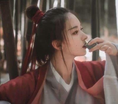 古风脸 女孩子脸上有“3特征”,是罕见的“古风脸”,看你适不适合穿古装