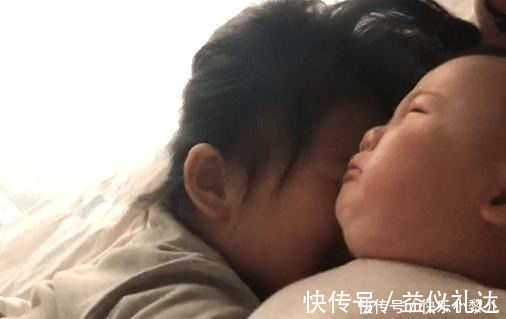 弟弟|“最卑微弟弟”沦为姐姐的玩具,这怕是全网“混得最惨”的二胎