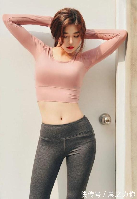 身姿 青春靓丽的打底裤美女,营造出精美的视觉感!