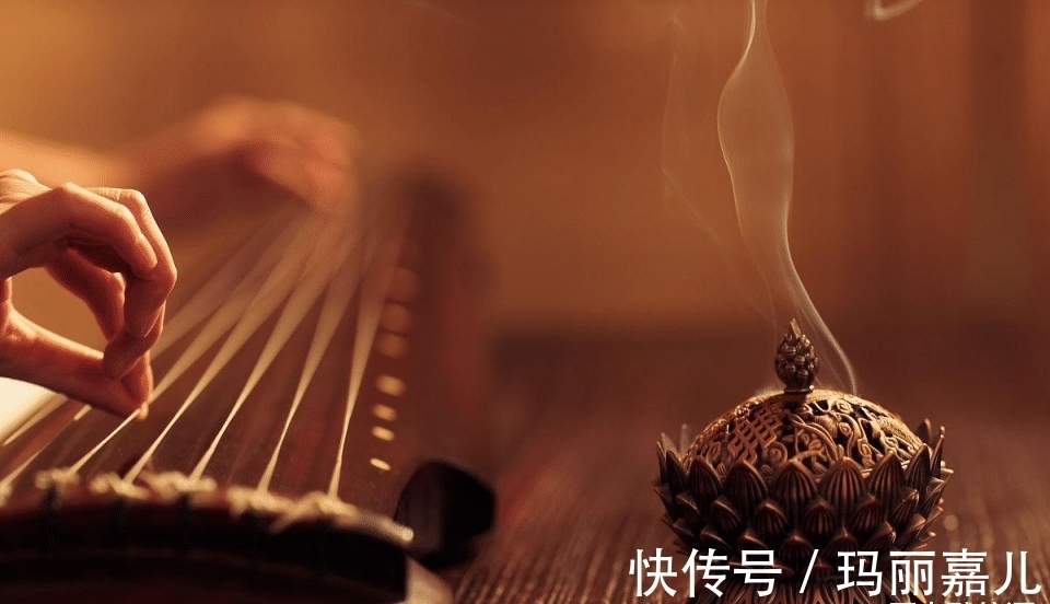 唐伯虎#古代才女出上联“六木森森，松柏梧桐杨柳”，唐伯虎对出精妙下联