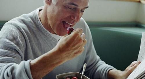 空腹|空腹血糖7.6严重吗?医生告知:超出这一年龄,或许无需担心