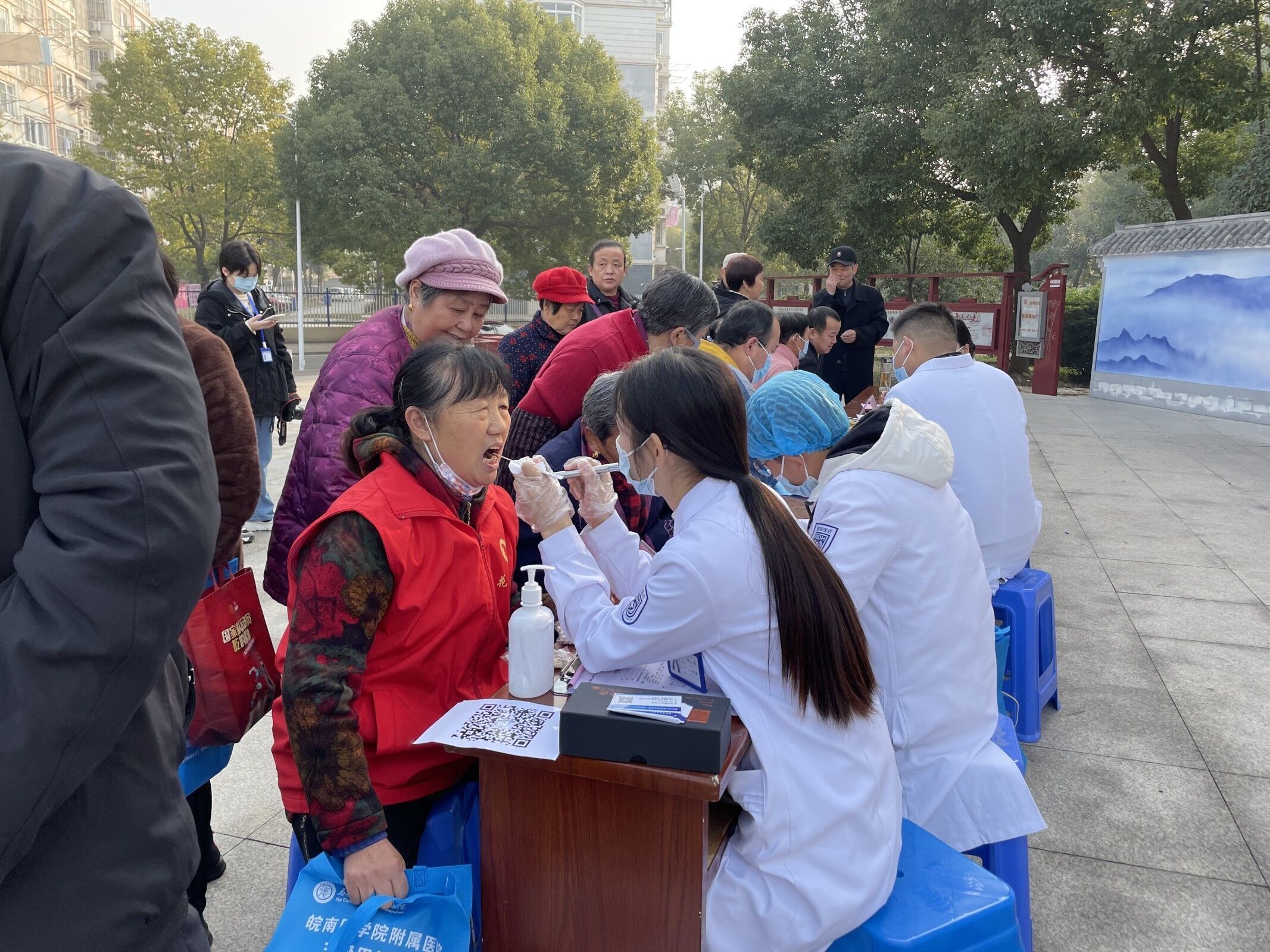 健康|金瑞社区为居民举办健康义诊