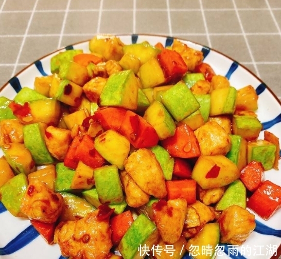 西葫芦|一道美味的酸甜鸡丁西葫芦,老少皆宜,隔壁都馋哭了!