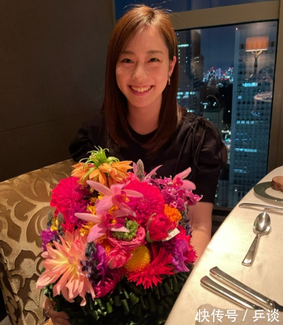 许昕|石川佳纯晒出美照,记录29岁生日,球迷送上祝福视频!