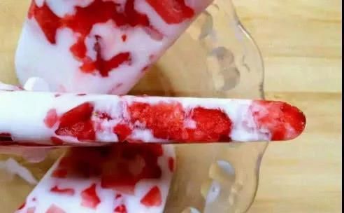 西瓜|万物皆可变“冰棍”,西瓜、葡萄算个啥,最后一个才叫“逆天”