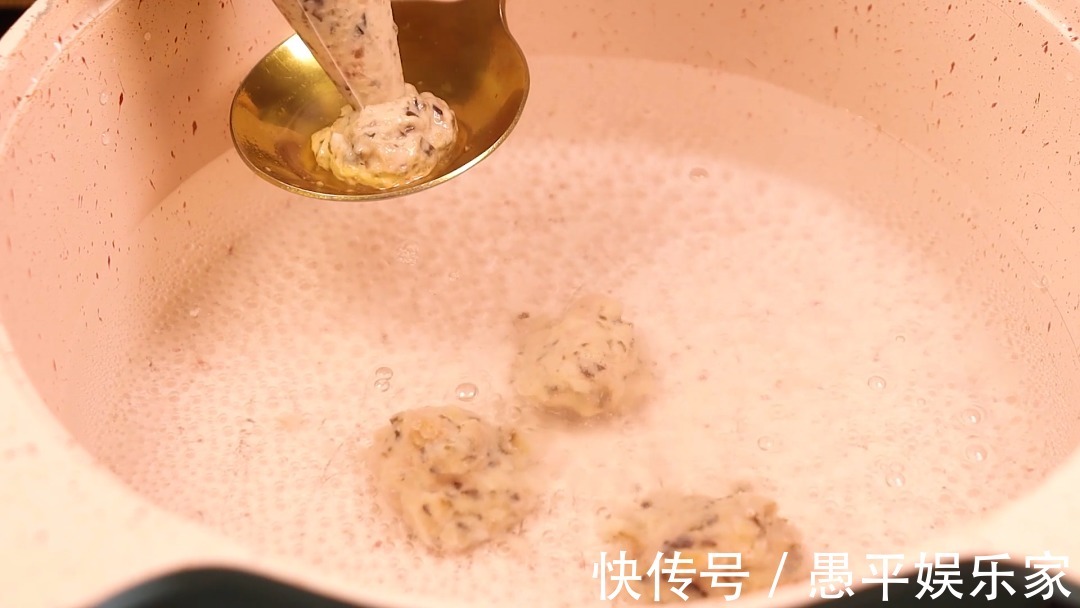 宝宝|宝宝多吃牛肉好处多,教你一招,不腥不柴,软糯好消化,辅食首选