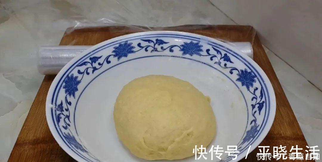 馒头|面粉别炸油条,不发面不用拷,外皮焦脆又香甜,比麻团面包都好吃