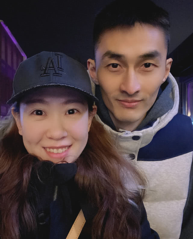 二婚|两大排球国手二婚重组家庭,男方有一女儿,时隔一年现状如何了