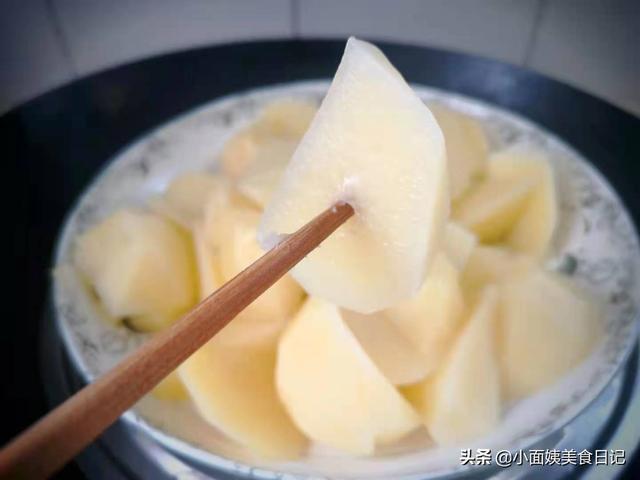 土豆丝|夏天爱出汗，身体疲倦困乏，这种高钾食物别忘吃，蒸熟一煎，真香