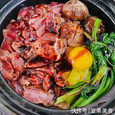 腊味煲仔饭|会做这些腊味煲仔饭，你比大厨都牛气