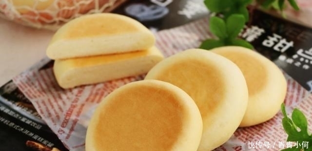 1碗面粉，2个鸡蛋，不加一滴水，松软香甜，比面包还营养好吃