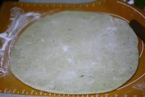 制作松软可口的花卷，掌握小窍门，其实很简单！！