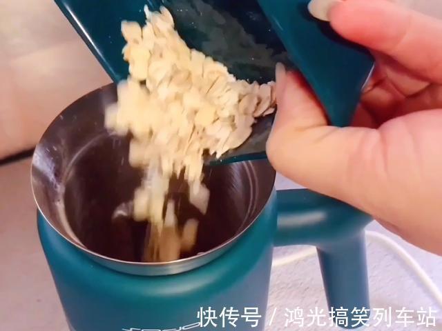 豆浆|家人的早餐我从不马虎,用燕麦和紫薯打成豆浆,好喝又营养