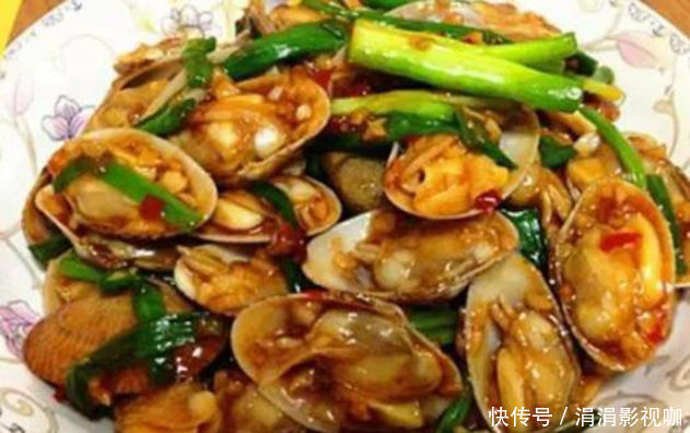 筒筒辣椒|女性不想早显老，常吃三种美食，排毒养颜，皮肤细腻，越吃越年轻