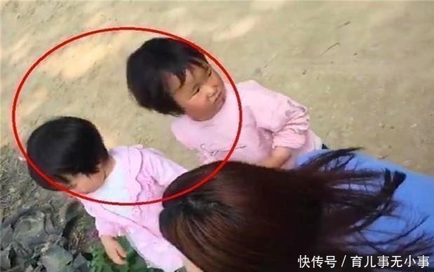 事事|双胞胎女儿两地成长，一个在城市一个在农村，两年后再见妈妈后悔