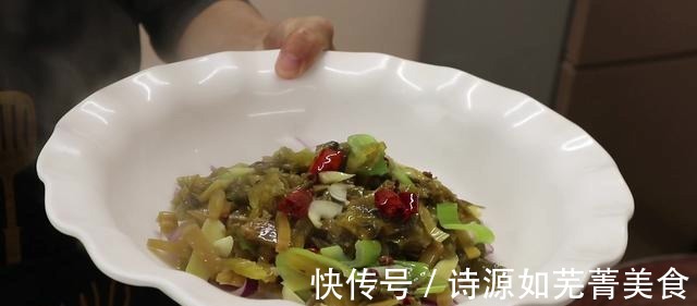 酸菜|水煮牛肉想要做得好吃,要记住关键这一步,麻辣醇香,滑嫩不柴!