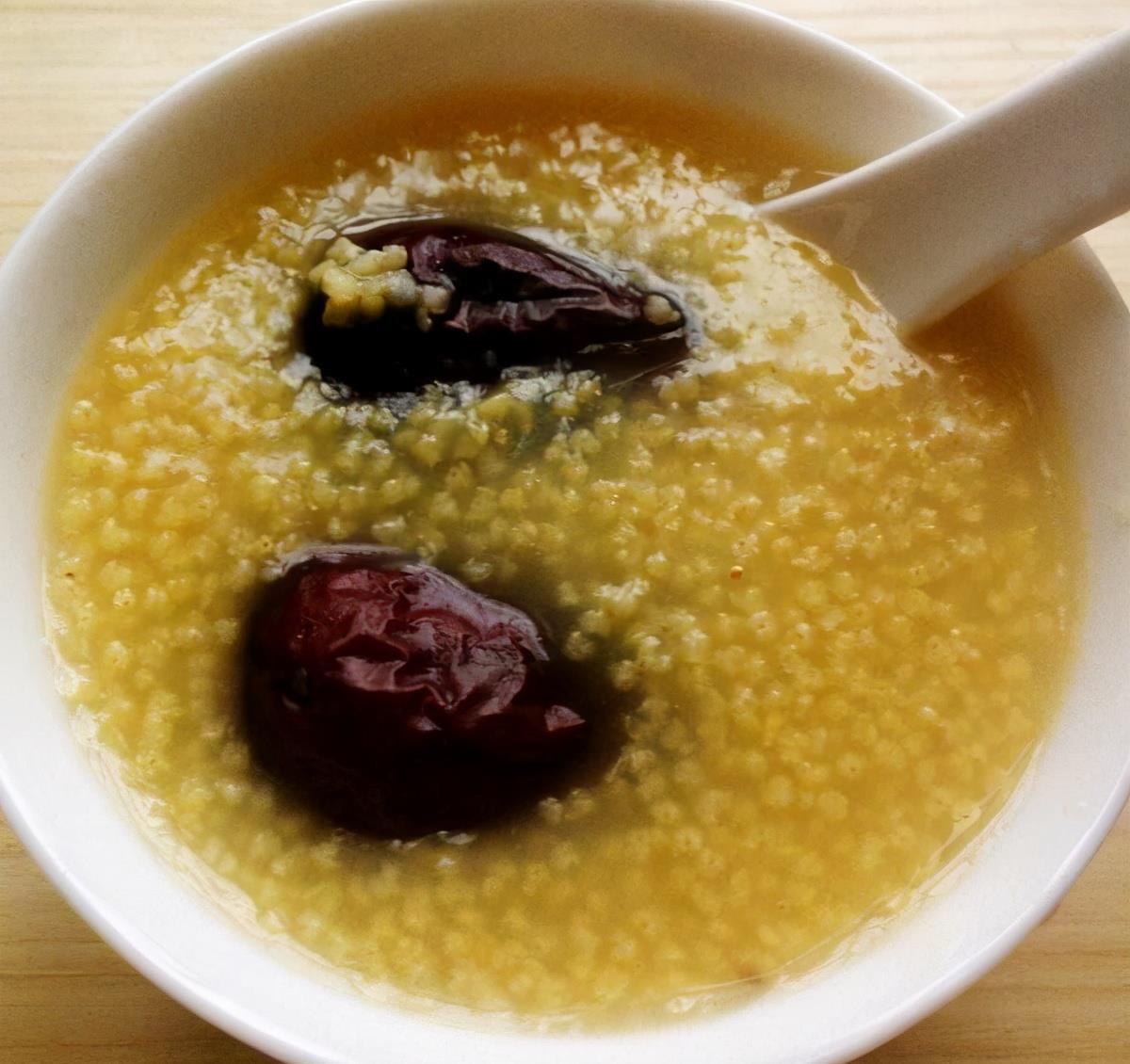 小米味甘|会吃的人才长寿,推荐3种食物,排毒护肤,润肠通便,营养又瘦身