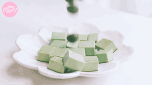 抹茶奶冻阿达籽