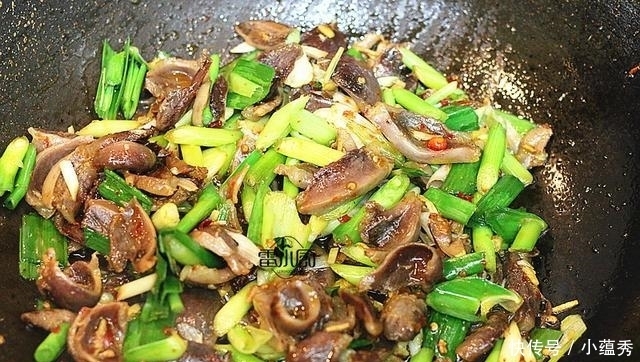 大热天, 最受欢迎的菜就是它了, 不油不腻, 下酒又下饭, 越吃越香