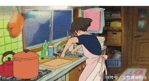 学日本人家，直接把灶台抬高了20公分，分分钟解决厨房收纳问题！