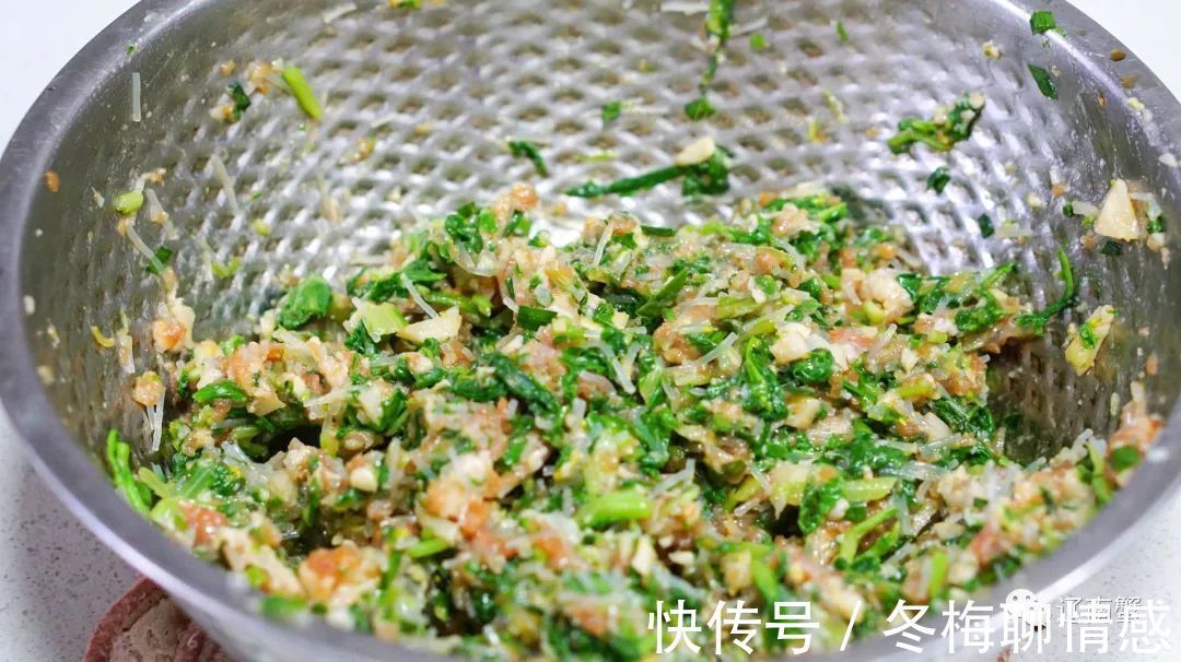小白菜|女儿最爱的早餐饼，简单易学营养美味，好吃停不下来