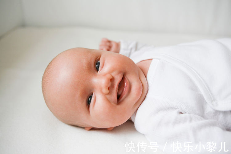 差距|从小喝母乳和喝奶粉的孩子,五个方面差距很明显,妈妈要清楚