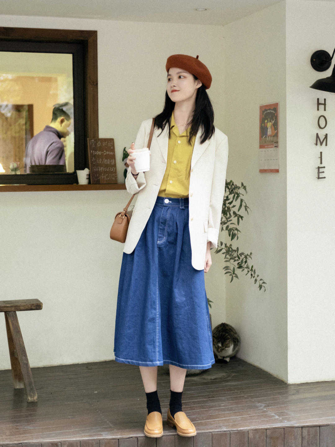 西服|初秋,身穿白色衬衫配黑色西装裤,让你自信又漂亮,秒变初恋女友