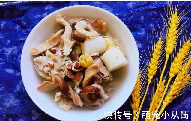 母子俩煮的晚餐在朋友圈火了,简单营养,亲友:我出钱一起开饭店