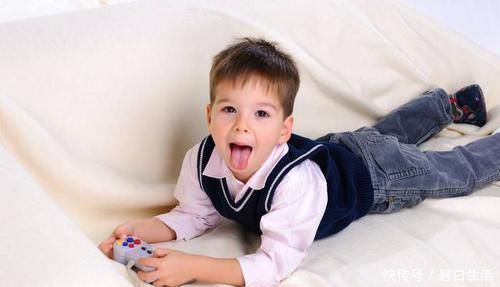 积食|8岁小学男孩,半年长了8公分,大夫:做好4点,对孩子发育好