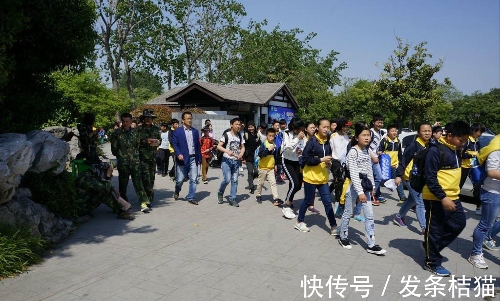 辛酸&明代宰相的一首古风诗,道尽当老师的万般辛酸,令人深有共鸣