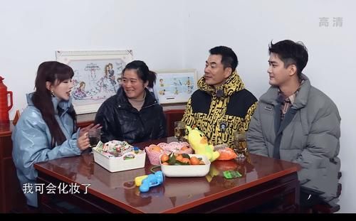 孔雪儿的“卧蚕画法”火了，轻轻在素人眼上一画，眼睛瞬间变大一圈