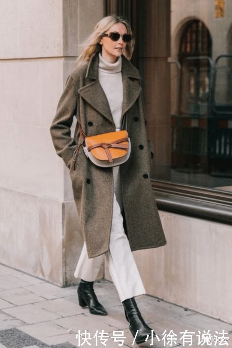 搭配|别再穿“打底裤”了,现在流行“裤子+靴子”!保暖又显瘦!