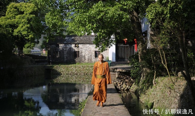  释明心|和尚因长相太帅而红极一时，多位富婆展开追求，后来如何？