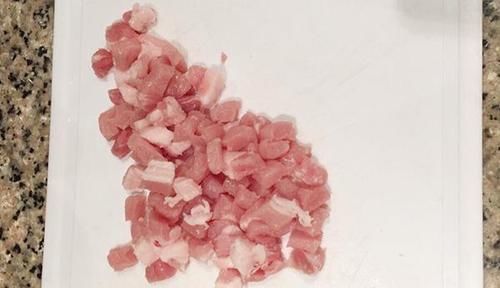 部位|吃猪肉时,什么部位要少吃?再便宜也要管住嘴,别自找麻烦