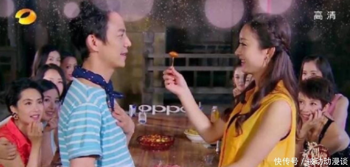 赵丽颖离婚后现身何炅主持的综艺!路透图曝光,背的包包好眼熟