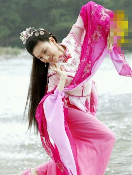 服侍|贵为皇后却被累死，不仅照顾孩子还要服侍太后，最后母子双双去世