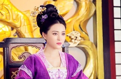 太后|兄弟二人参加科考 弟弟考第一被太后剥夺 哥哥捡状元结果如何?