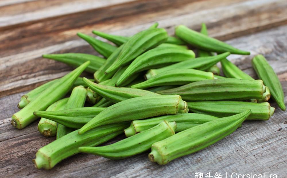 晚间新闻|难怪你做的秋葵太难吃了,第一步就错了,教你一招,脆嫩又入味
