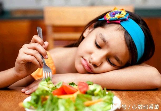 教授|脑科教授:最补脑的不是牛奶,是无人在意的3物,孩子吃了头脑棒