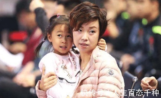 乒坛|张怡宁有多强女儿崇拜丁宁,却被告知他们都是妈妈的手下败将